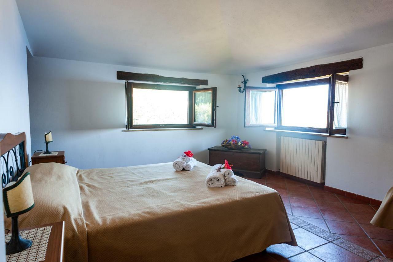 Azienda Agrituristica Le Terre Di San Leonardo チェトラーロ エクステリア 写真
